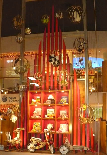 vitrine-noel-caroussel-louvre