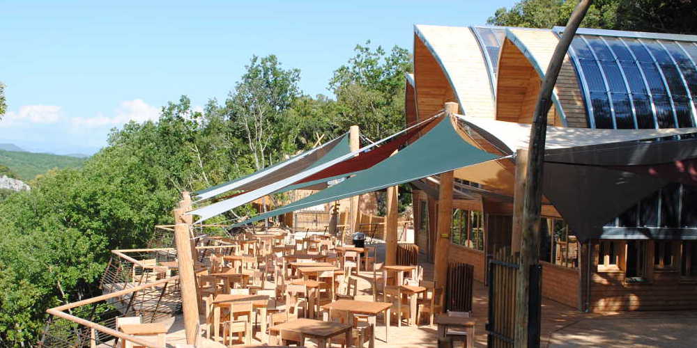 mobilier-grotte-de-la-salamandre